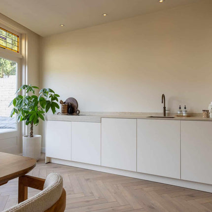 Instapklare hoekwoning met moderne afwerking en zonnige tuin