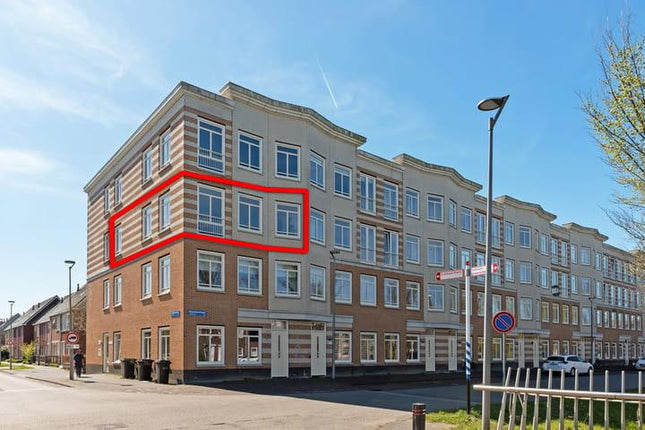 Moderne bovenwoning met lichte woonruimte in Almere