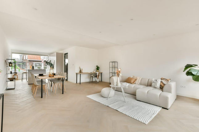 Ruime hoekwoning met zonnige tuin en veel lichtinval