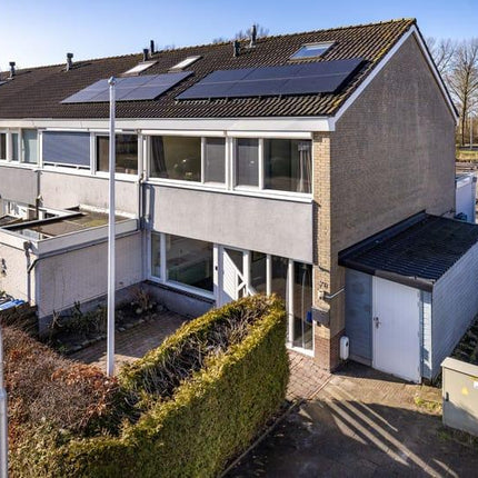 Instapklare eindwoning met moderne afwerking en zonnige tuin
