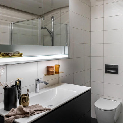 Instapklare hoekwoning met moderne afwerking en zonnige tuin