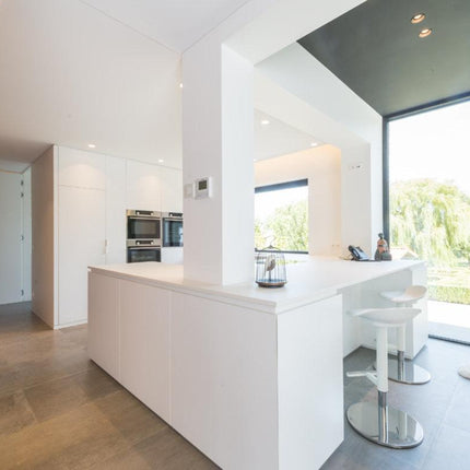 Vrijstaande woning met moderne afwerking en ruime tuin in Alkmaar
