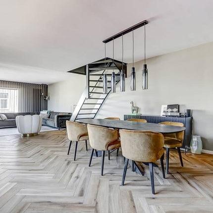 Instapklare hoekwoning met moderne afwerking en zonnige tuin