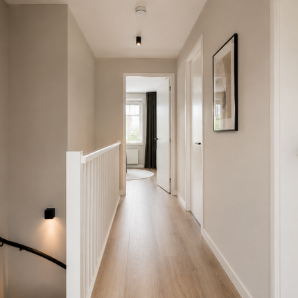 Sfeervolle rijtjeswoning met zonnige tuin op een fijne locatie