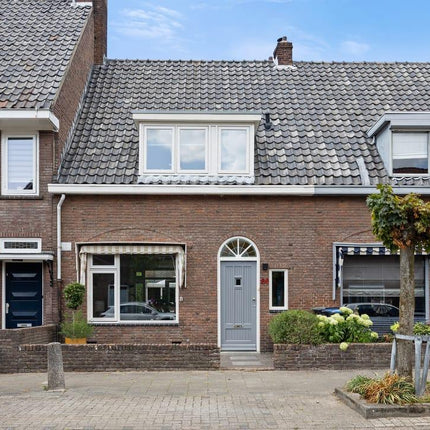 Sfeervolle jaren 30 woning met karakter en moderne afwerking