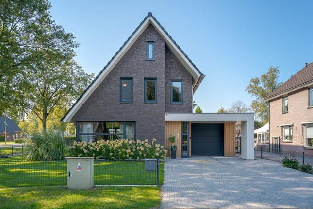 Ruime woning met moderne afwerking en veel wooncomfort